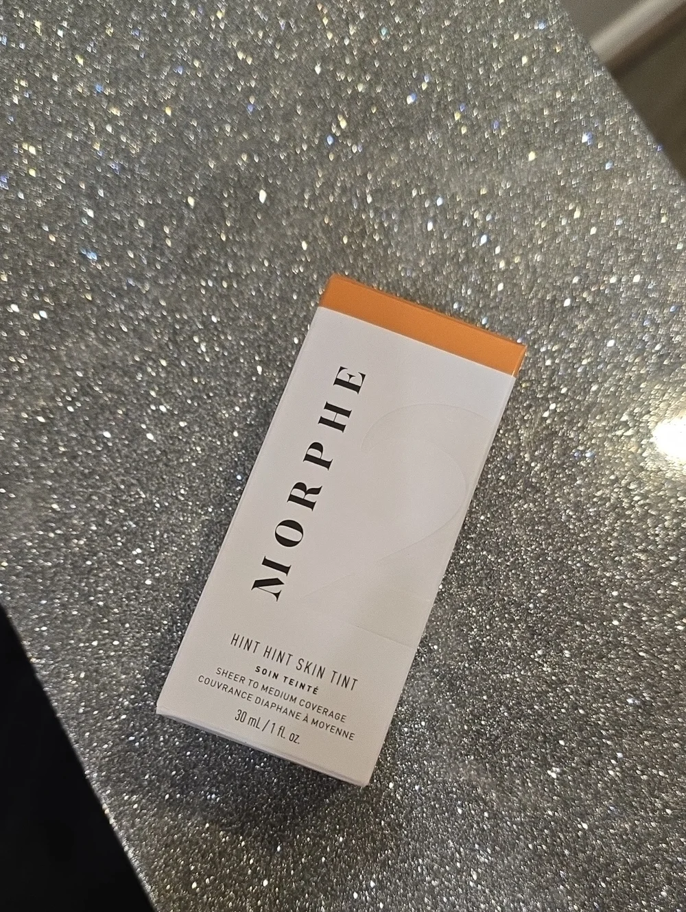 Morphe 2 Hint Hint Skin Tint